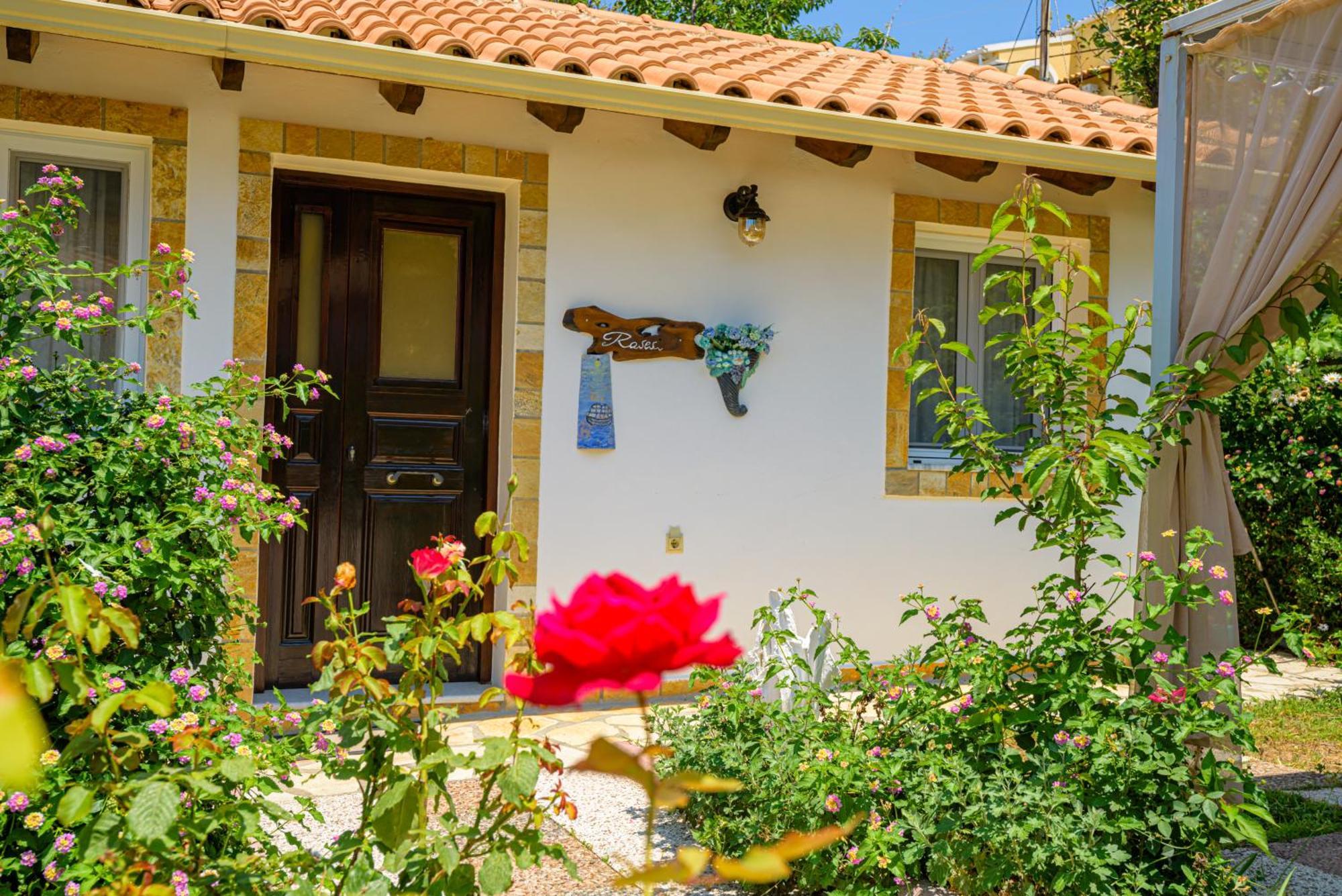 Elena'S Seaside Apartments & Studios Agios Gordios  Exterior photo