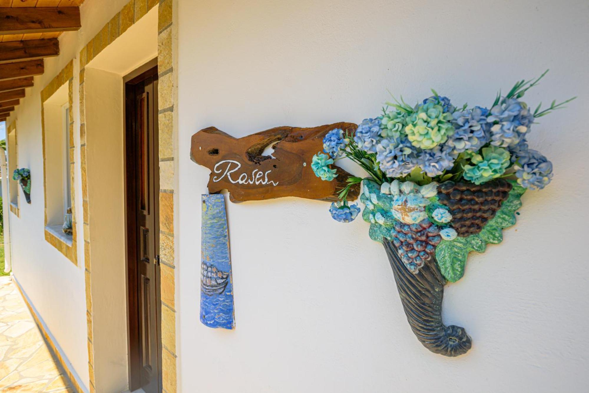 Elena'S Seaside Apartments & Studios Agios Gordios  Exterior photo