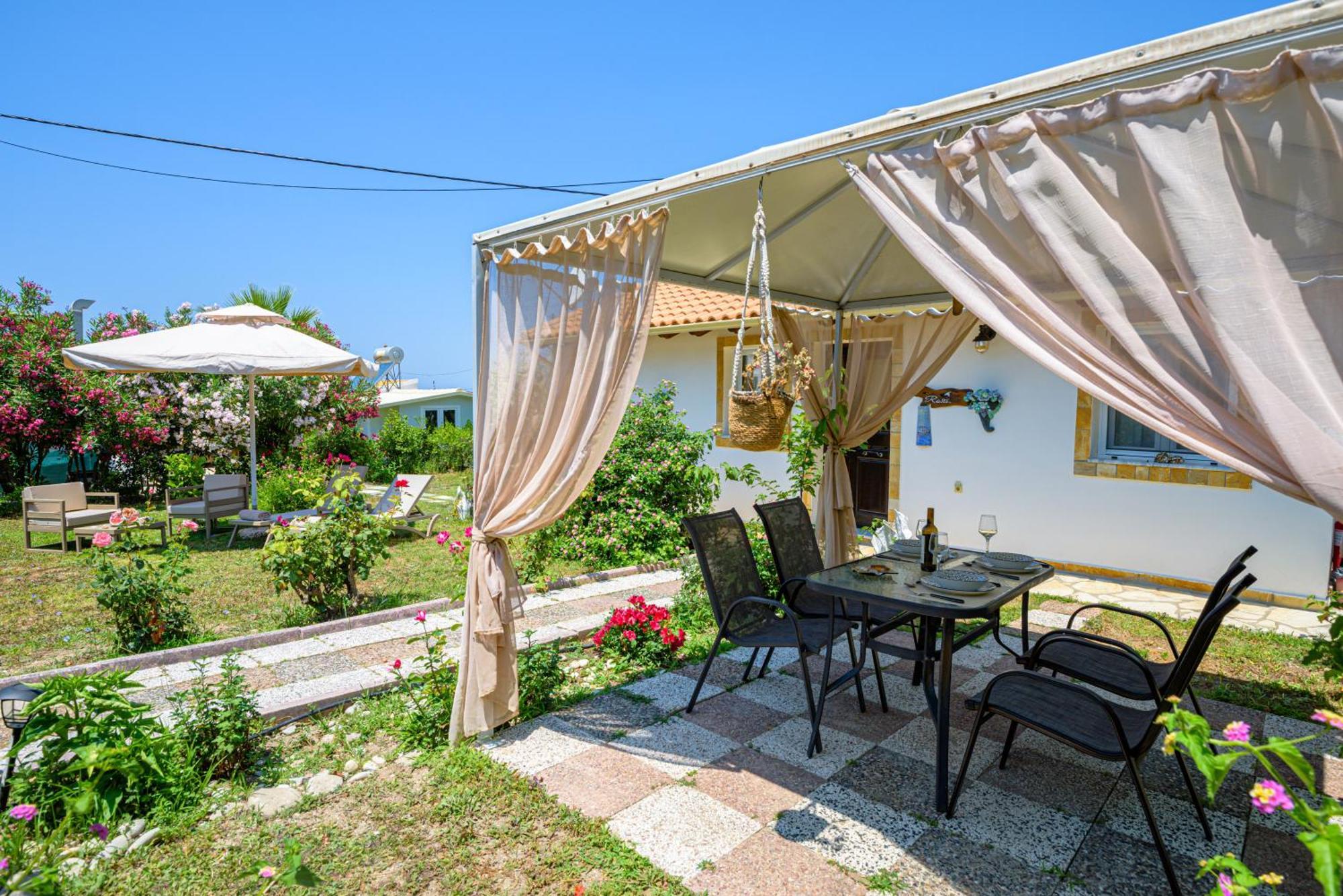 Elena'S Seaside Apartments & Studios Agios Gordios  Exterior photo